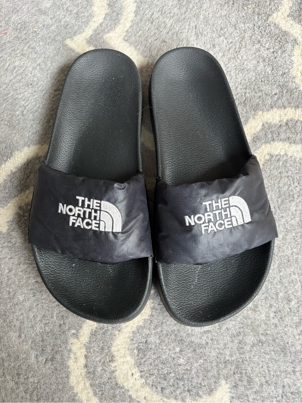 North Face Women’s Size 6 Nuptese 700 Black Slides